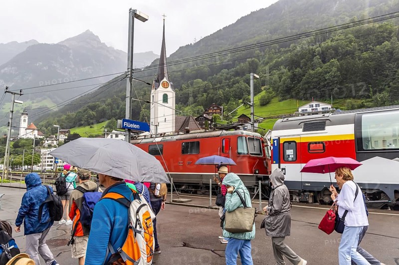 Gotthard Panorama Express, tourist train of the Swiss Federal Railways on the Gotthard railway. Flüelen, Canton of Uri, Switzerland, Europe
