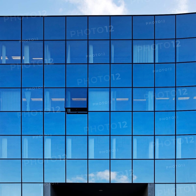 Modern, mirrored glass architecture, Prinzenpark, architect Walter Brune, Düsseldorf, North Rhine-Westphalia, Germany, Europe