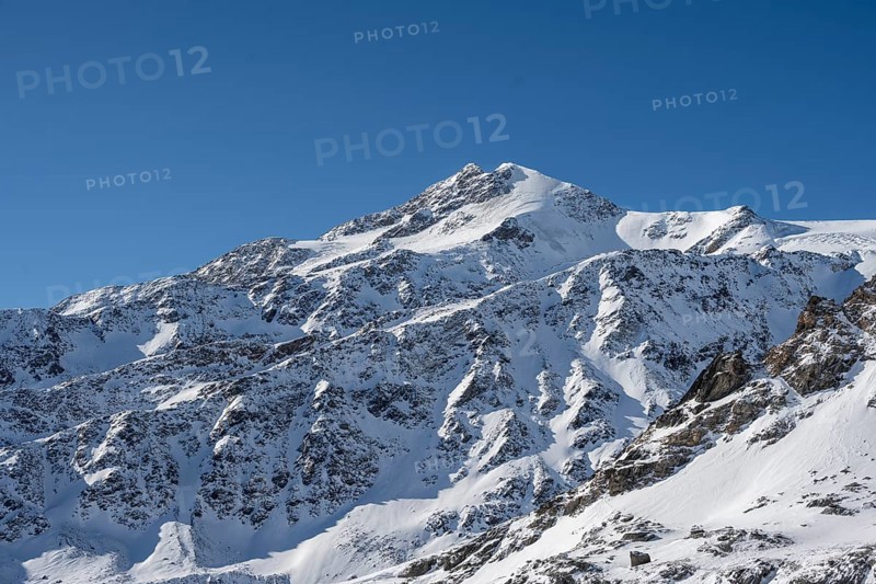 Snow-covered mountain landscape, mountain peak Monte Cevedale, Ortler Alps, Vinschgau Valley, Italy, Europe
