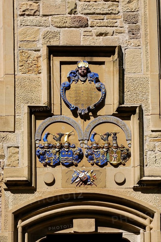 Coat of arms, Varbüler Castle, Hemmingen Castle, former seat of the Barons of Varnbüler, main building now town hall, neo-Gothic, historical buildings, architecture, Hemmingen, Ludwigsburg district, Baden-Württemberg, Germany, Europe