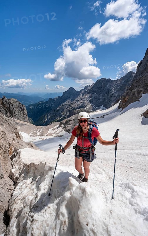 Mountaineer on a snowfield, mountain basin with glacier remnant of the Höllentalferner, Höllental, rocky mountain peaks, Höllental, Bavaria, Germany, Europe