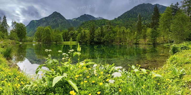 Christlessee, a mountain lake in the Trettachtal valley, near Oberstdorf, Oberallgäu, Allgäu, Bavaria, Germany, Europe