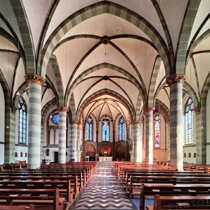 St. Lambertus Church, interior view, historic upper town, Mettmann, Bergisches Land, North Rhine-Westphalia, Germany, Europe