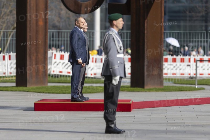 Federal Chancellor Olaf Scholz (SPD) welcomes Emmanuel Macron, President of France, and Donald Tusk, Prime Minister of Poland, to the Federal Chancellery with military honours in Berlin, 15.03.2024