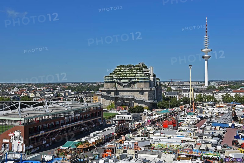 Europe, Germany, Hanseatic City of Hamburg, St. Pauli, former anti-aircraft bunker on Feldstrasse built between 1942 and 1944, conversion with extension to approx. 60 metres to a hotel and event centre, opening 2024, a total of 4, 700 trees and 16, 000 shrubs, climbing plants and climbing plants, climate research, Federal Republic of Germany, Europe