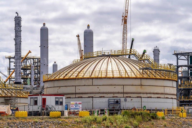 New building, construction site, of a bio-refinery of the Finnish oil company Neste, here, among other things, sustainable bio aviation fuels are to be produced, construction site in the harbour Maasvlakte 2, in Rotterdam, Netherlands