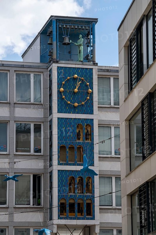 The Glockenspiel House, Kettwiger Straße, in the city centre of Essen, North Rhine-Westphalia, Germany, Europe