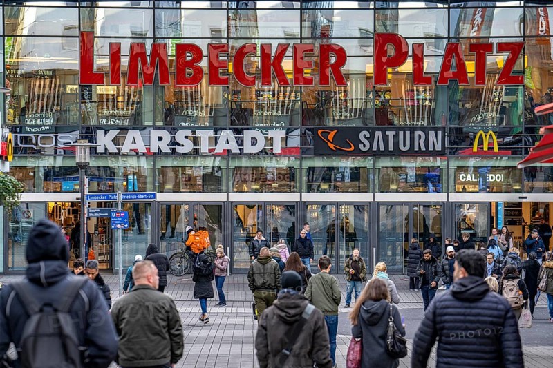 Galeria Kaufhof department stores' in Essen city centre, in the Limbecker Platz shopping centre, is affected by the department stores' group's closure plans and is due to close at the end of January 2024, North Rhine-Westphalia, Germany, Europe