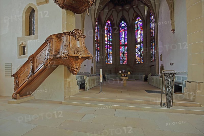 Pulpit with wood carving and chancel, interior view, colourful, church windows, arts and crafts, castle church, Meisenheim, Rhineland-Palatinate, Germany, Europe