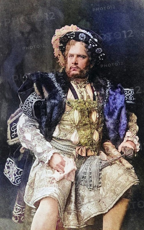 William Charles James Terriss (1847-1897), English actor, was killed at the stage door of Adelphi, London, on 16 December 1897 by a resentful actor. Father of the actress Ellaline Terris. Here as the King in the historical drama Henry VIII by William Shakespeare ca. 1895, Historical, digitally restored reproduction from a 19th century original, Record date not stated