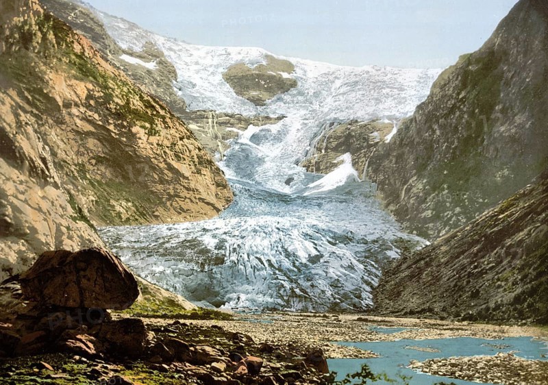Loen, Kjendalskronebrae, Glacier break-off, Nordfjord, Norway, View from 1885, Historical, digitally restored reproduction from a 19th century original, Record date not stated, Europe