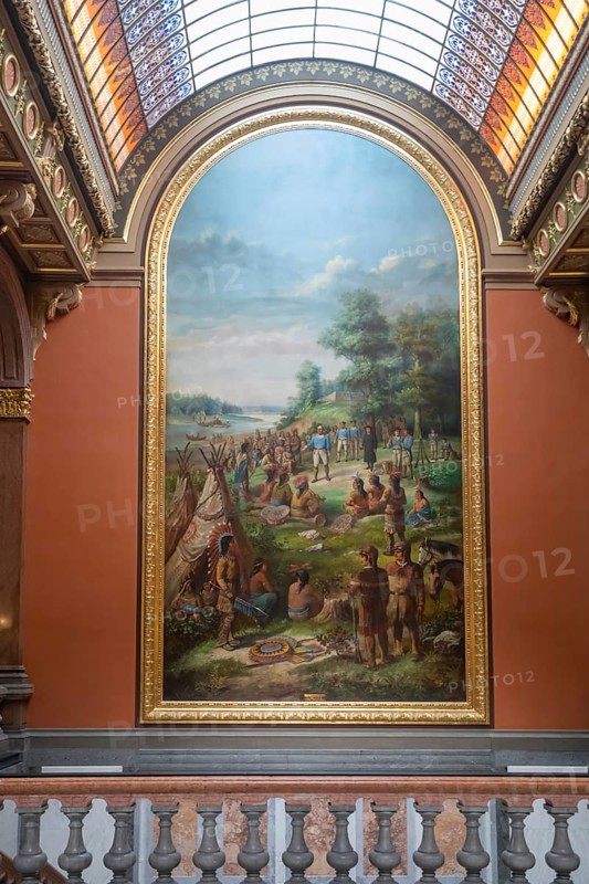 Springfield, Illinois, The Illinois state capitol building. A large mural depicts a peace treaty between George Rogers Clark and Native Americans in 1778 at Fort Kaskaskia
