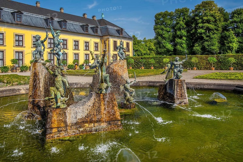 Neptune Fountain at the Gallery Building in the Great Garden, Herrenhausen Gardens, Hanover, Lower Saxony, Germany, Europe