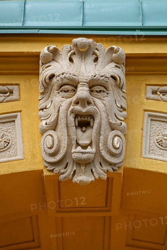 Grotesque above the left entrance portal of the Luitpold Primary School, built in 1901 in Art Nouveau style, Memmelsdorfer Str. 7A, Bamberg, Upper Franconia, Bavaria, Germany, Europe