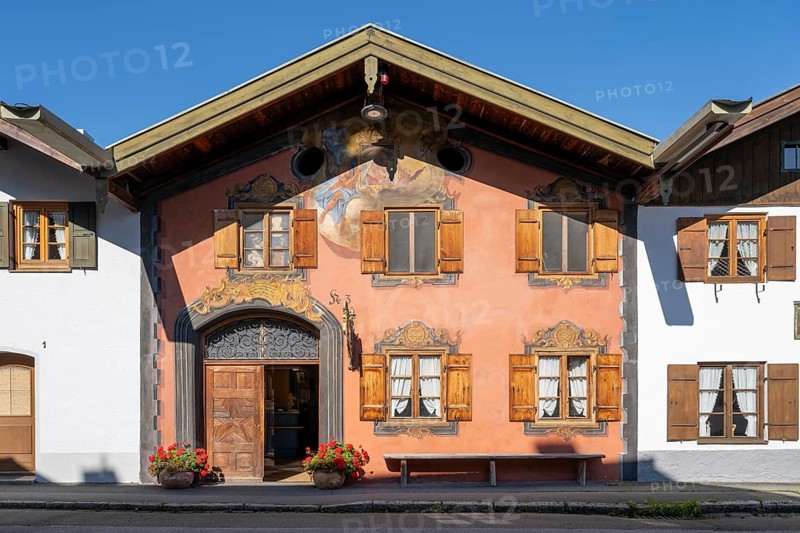 Violin-making museum, facade with Lüftlmalerei, Mittenwald, Werdenfelser Land, Upper Bavaria, Bavaria, Germany, Europe