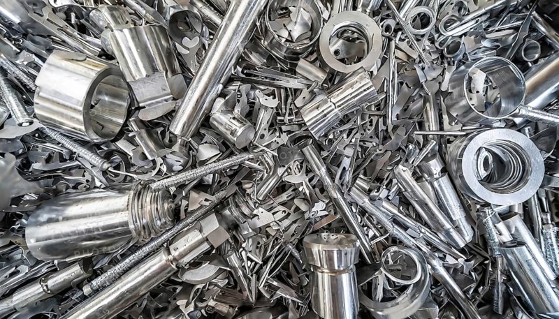 Metal, material, components, bolts and screw connections made of stainless steel
