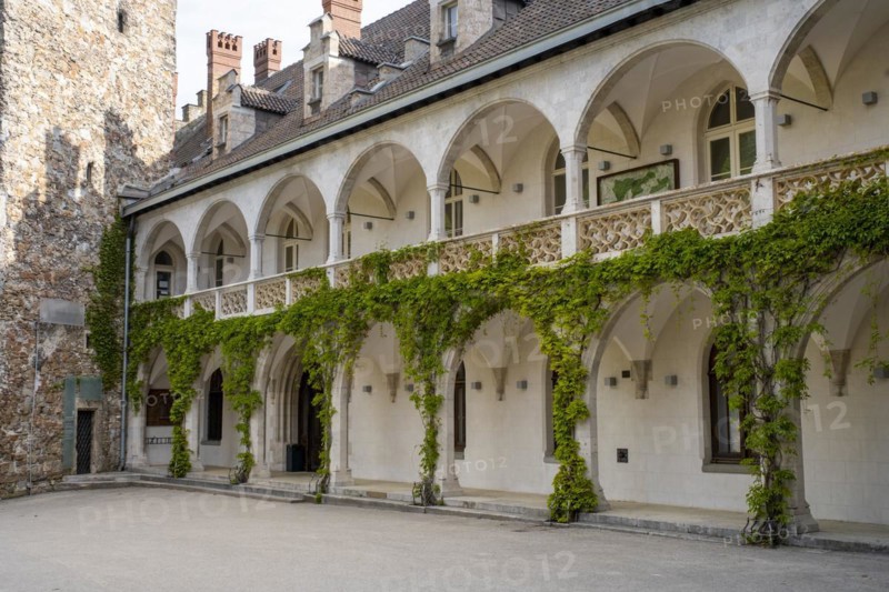 Inner courtyard, arcades, Rothschild Castle, Rothschildschloss, Waidhofen an der Ybbs, Mostviertel, Lower Austria, Austria, Europe