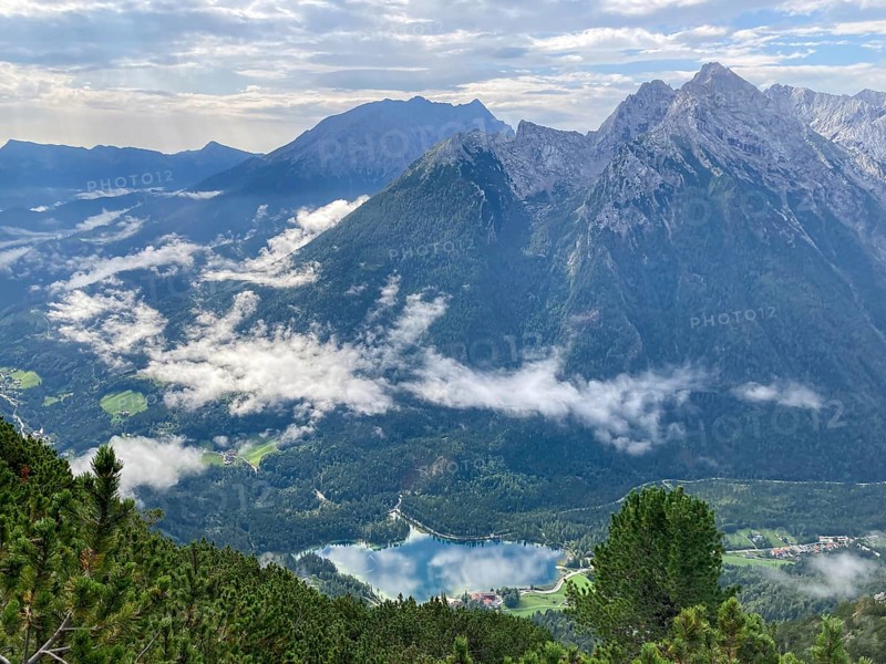 View of the Hintersee in the Ramsau, with the Hochkalter above and the Watzmann behind, Berchtesgaden National Park, Bavaria, Germany, Europe