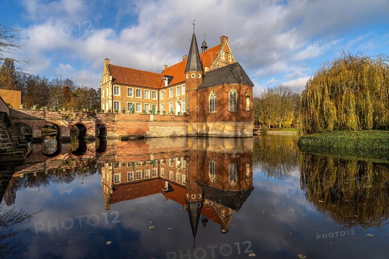 Burg Hülshoff, Havixbeck, Münsterland, North Rhine-Westphalia, Germany, Europe