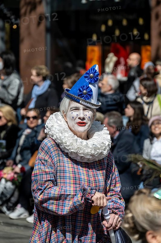 Participants dressed up as jesters from the guest canton of Schwyz, jesters' symposium of the Märchler carnival societies, parade of historically costumed guildsmen, Sechseläuten or Sächsilüüte, Zurich Spring Festival, Zurich, Switzerland, Europe