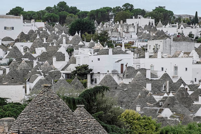 Trulli houses in Alberobello, UNESCO World Heritage Site, Apulia, Italy, Europe