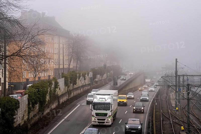 Dense fog, with visibility sometimes less than 100 metres, A40 motorway, city passage in Essen, North Rhine-Westphalia, Germany, Europe