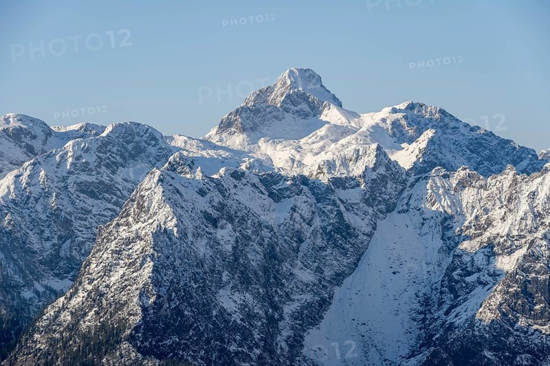 Steep rocky mountain peaks with snow, summit Großer Hundstod, from Jenner, Berchtesgaden National Park, Berchtesgaden Alps, Schönau am Königssee, Berchtesgadener Land, Bavaria, Germany, Europe