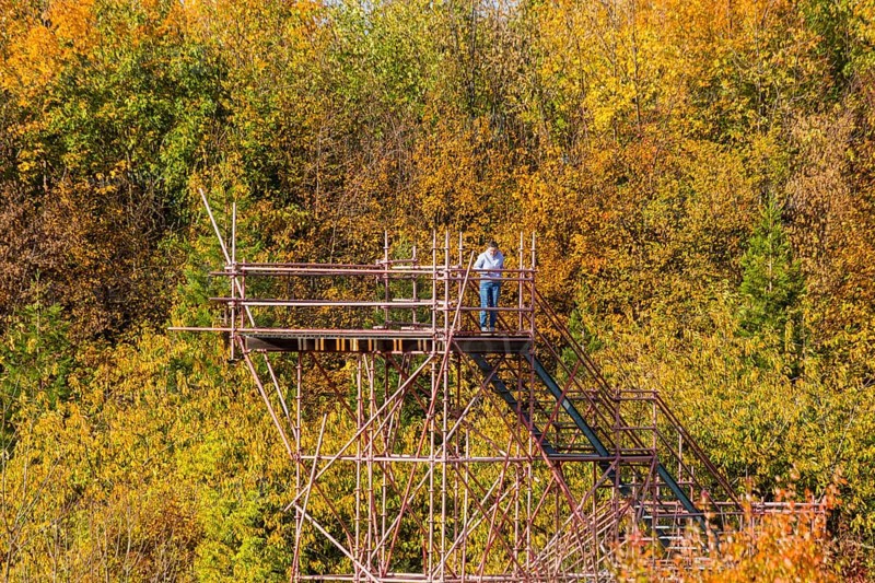 The Forest Botanical Garden Tharandt is an institution of the Technical University of Dresden and at the same time the Saxon State Arboretum. It houses single stem woody plants and has been greatly expanded since 1997 to include North American forest formations