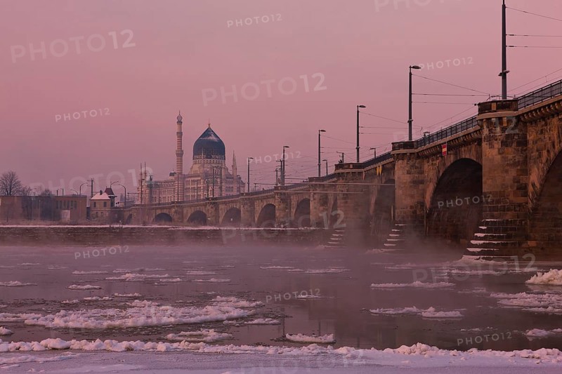 Dresden morning fog over the Elbe