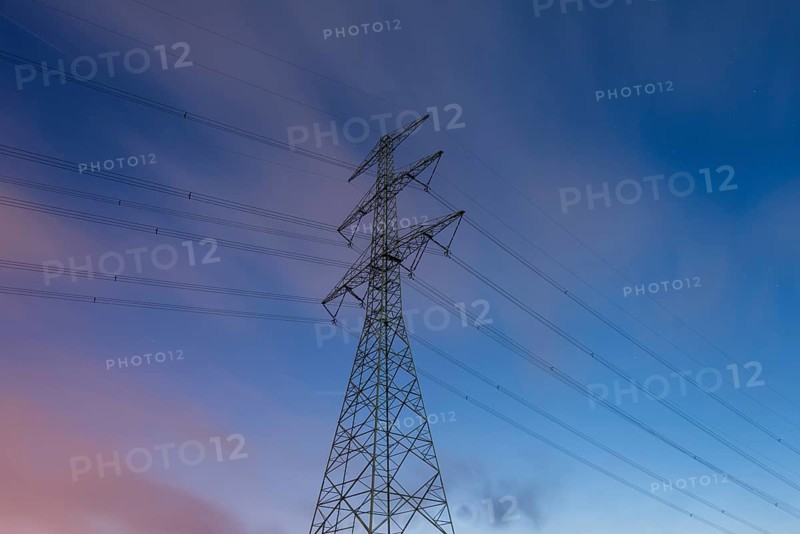 Electricity pylon, power pylon, Wolmirstedt, Saxony-Anhalt, Germany, Europe