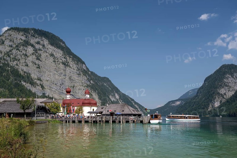 Königssee, Wallfahtskirche St. Bartholomä, with excursion boats, Schönau, Königssee, Berchtesgaden National Park, Berchtesgadener Land, Bavaria, Germany, Europe