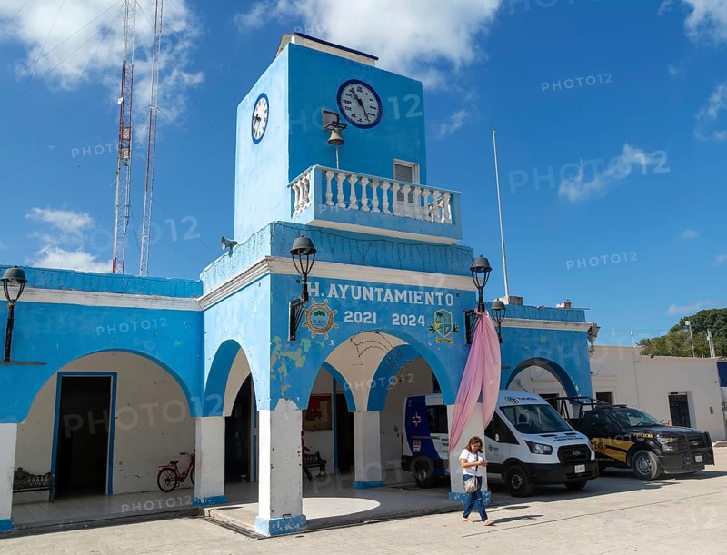 Ayuntamiento town hall local government building, small Gulf of Mexico coastal settlement, Celestun, Yucatan, Mexico, Central America