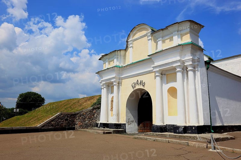 City of Kiev, the South Gate on the grounds of the National Museum of the History of Ukraine in World War II, a memorial site in the Pechersk district of Kiev, Ukraine, Europe