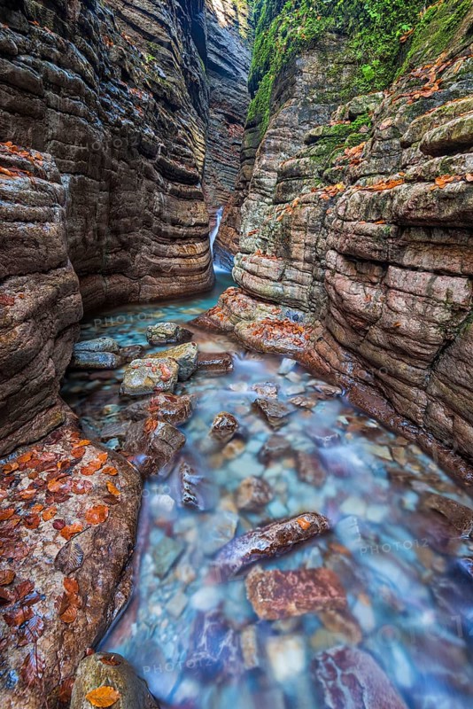 Taugl, Tauglbach flows through gorge, Tauglbachklamm, autumn, Tennengau, Bad Vigaun, Salzburger Land, Austria, Europe