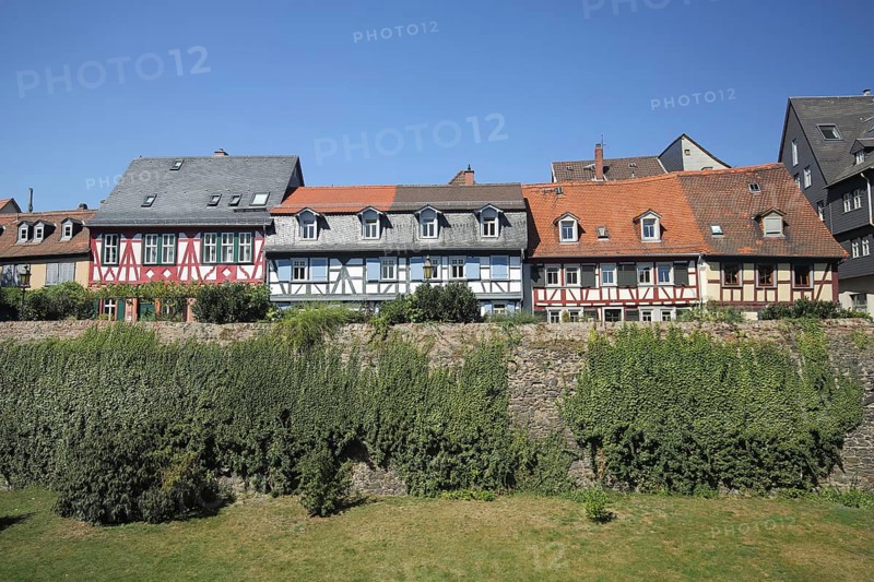 Half-timbered houses with moat, Höchst, Main, Frankfurt, Hesse, Germany, Europe