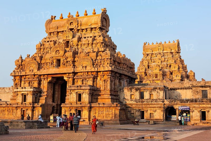 TANJORE, INDIA, MARCH 26, 2011: People visiting famous Brihadishwarar Temple in Tanjore (Thanjavur), Tamil Nadu, India. IT is the Greatest of Great Living Chola Temples, UNESCO World Heritage Site and importang religious site