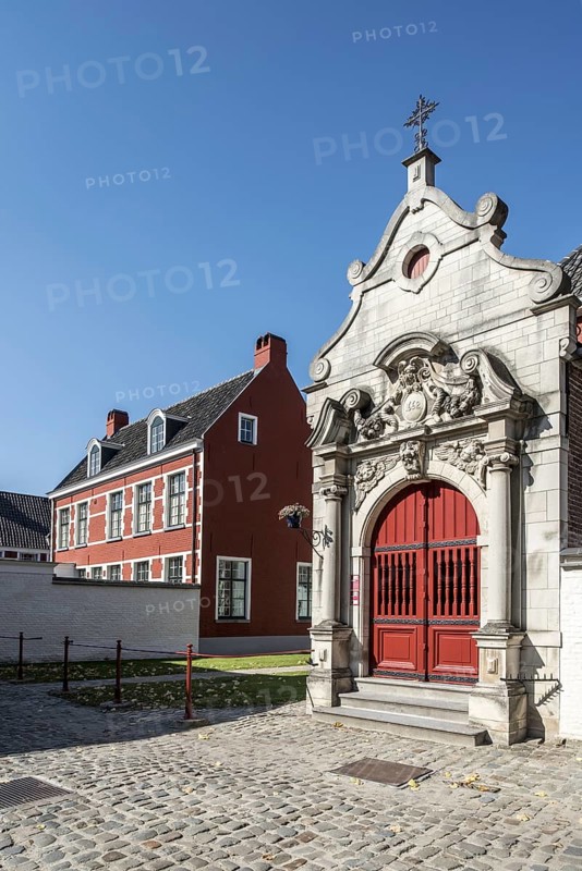 The small beguinage O. L. V. Ter Hooyen, Our Lady of Hooie, Our-Lady Ter Hooyen in Ghent, Belgium, Europe