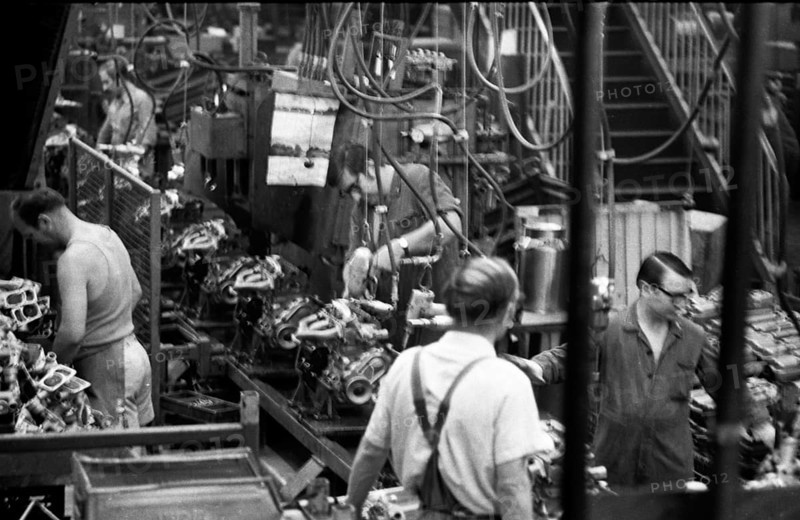 Production of engines, axles and other car manufacturing parts at the Opel plant in Bochum, Germany, 08.07.1975, Europe