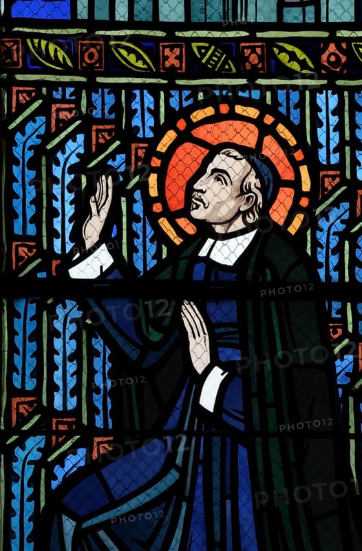Stained glass windows of Saint-Lazare Cathedral, Autun, Département Saône-et-Loire, Region Bourgogne-Franche-Comté, Burgundy, France, Europe