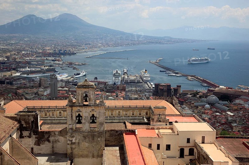 View from Castell Sant' Elmo over the Certosa si San Martino to the city, Naples, Campania, Italy, Europe