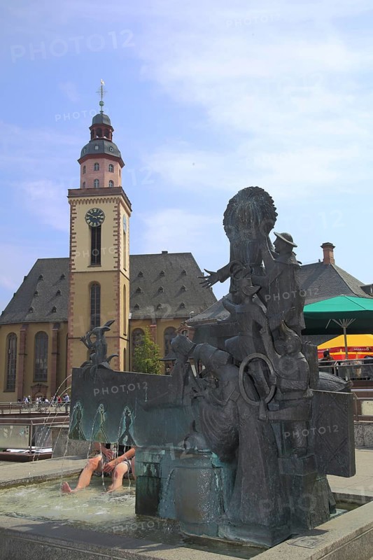 Struwwelpeter fountain and Katharinenkirche, Hauptwache, city centre, Main, Frankfurt, Hesse, Germany, Europe
