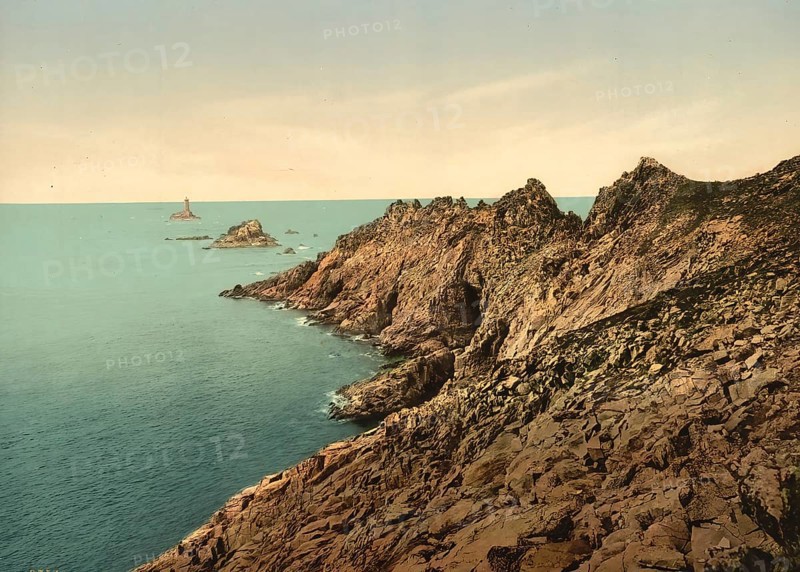 Pointe du Raz, Douarnenez in the west of France in the department of Finistère in the region of Brittany, France, around 1890, Historic, digitally enhanced reproduction of a photochrome print from 1895, Europe