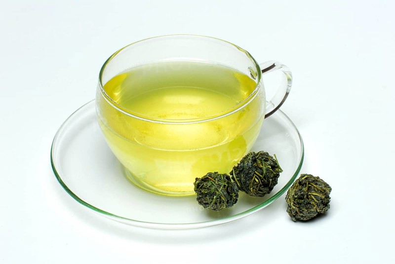 Cup of Jiao-gu-lan tea, dried balls, female ginseng (Gynostemma pentaphyllum) , Jiao-gu-lan