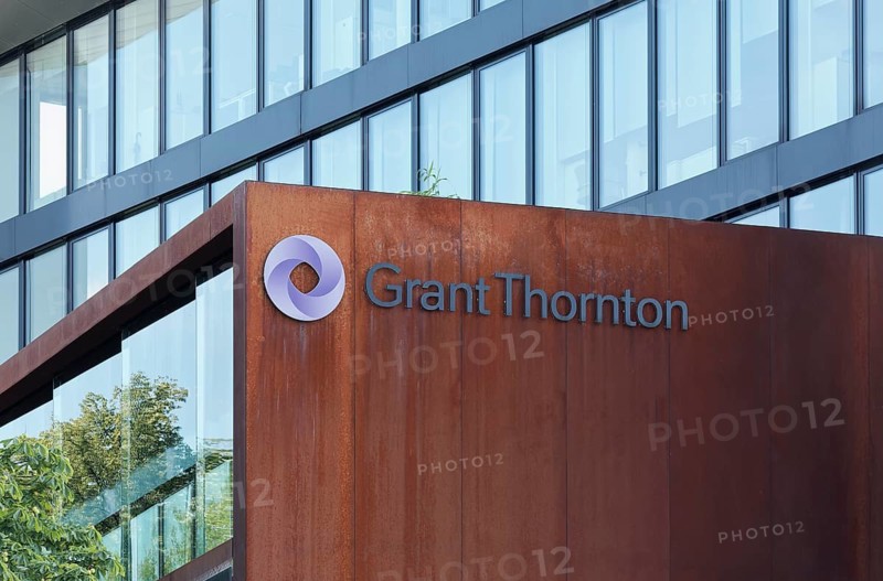 Grant Thornton AG, logo at the Düsseldorf branch, auditing company, management consultancy, North Rhine-Westphalia, Germany, Europe