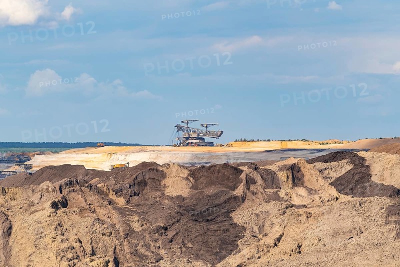Spoil heaps and stacker in the Welzow-Süd opencast lignite mine, Niederlausitz, Spree-Neiße, Brandenburg, Germany, Europe