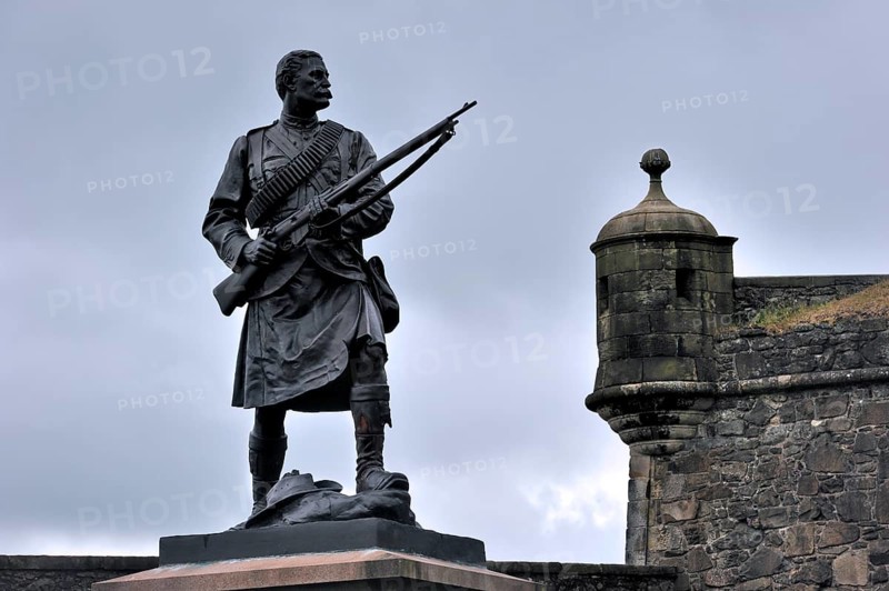 Statue of an Argyll and Sutherland Highlander soldier from the Boer War in Stirling Castle, Scotland, UK