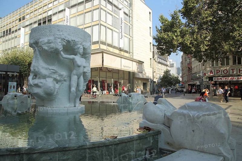 Brockhaus fountain with figure in the pedestrian zone, Brockhaus, fountain, marble, white, stone, Zeil, city centre, Main, Frankfurt, Hesse, Germany, Europe
