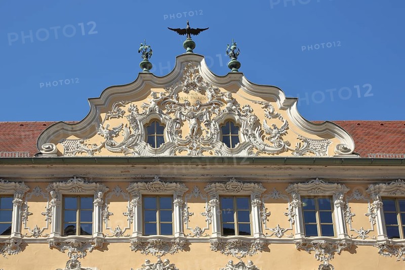 Tail gable with stucco and ornamentation in the rococo at the Haus zum Falken, Falkenhaus, gable, facade, roof, late baroque, Würzburg, Lower Franconia, Franconia, Bavaria, Germany, Europe