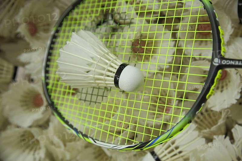 Badminton racket with shuttlecocks, pile, amount, number, much, sport, badminton, game ball, sports equipment, racket, shuttlecock, white, studio shot
