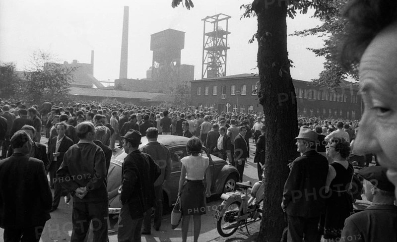 The spontaneous strike, here on 10.9.1969 by the miners of the Minister Stein colliery, was one of the starting points of the strike movement of what later became known as the September strikes in the coalfield, Germany, Europe